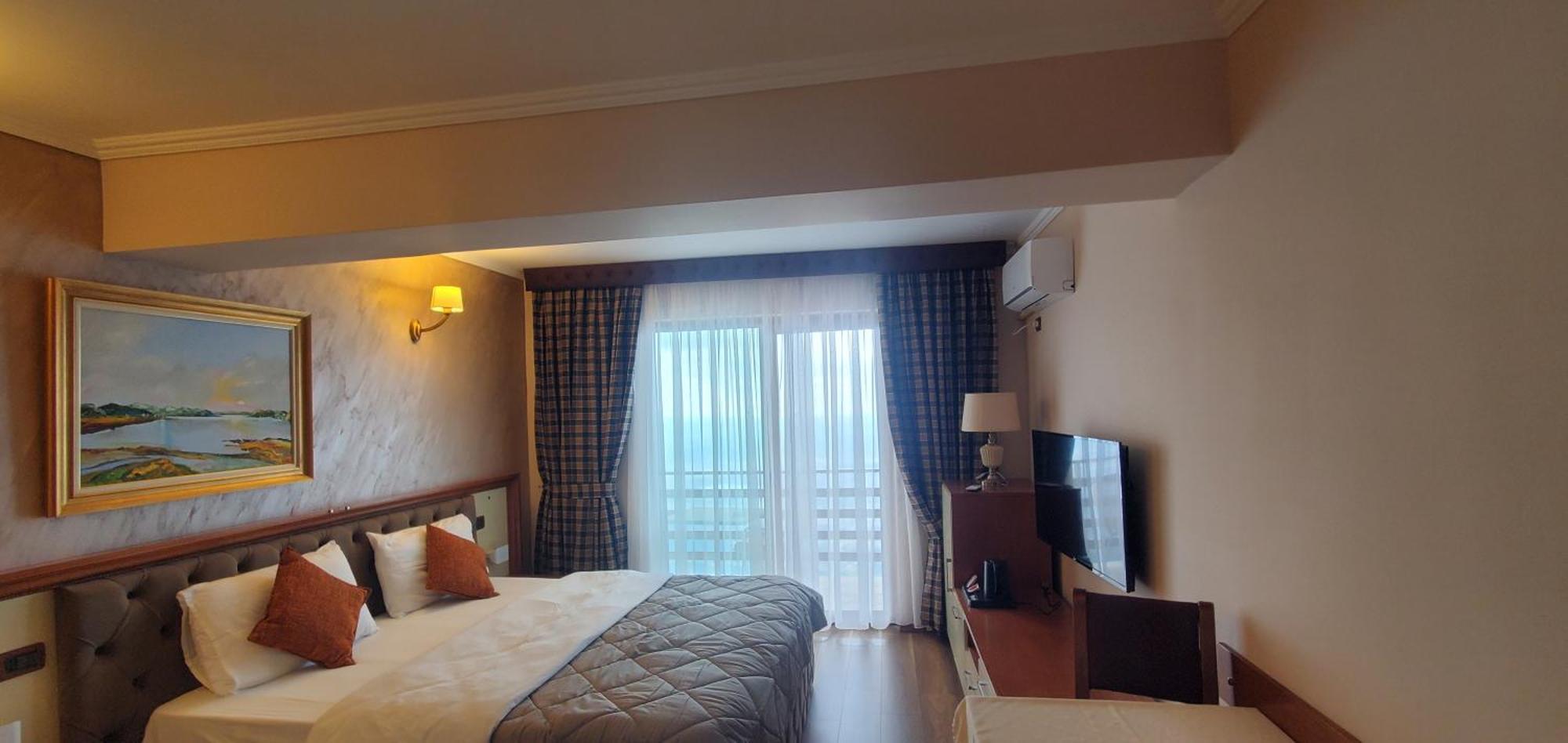 Hotel Panorama Dajti 外观 照片